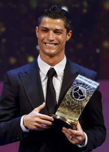 [ronaldo-27-2-225[1].jpg]